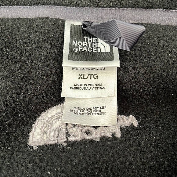 Black Fleece North Face Jacket - Picture 3 of 3